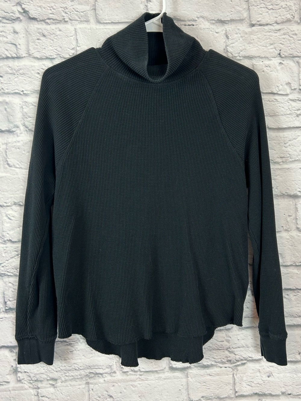 Everlane Organic Cotton Black Waffle Knit Turtleneck Top Women’s Medium